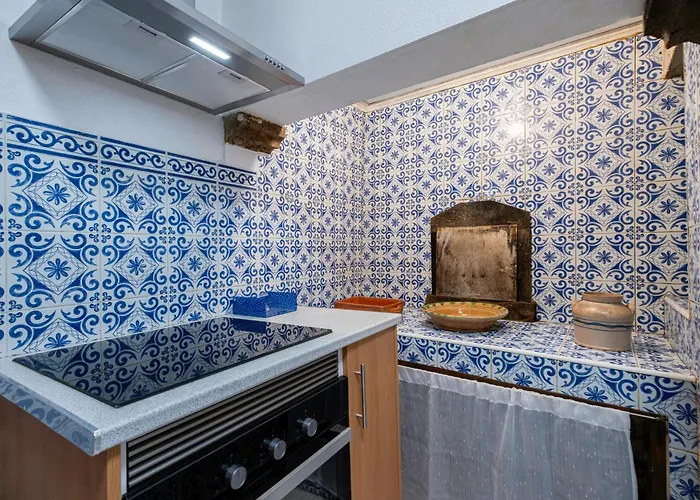 Blue Tile Furnas (Azores)