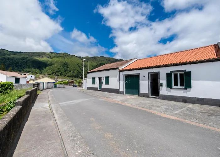 Blue Tile * Furnas (Azores)