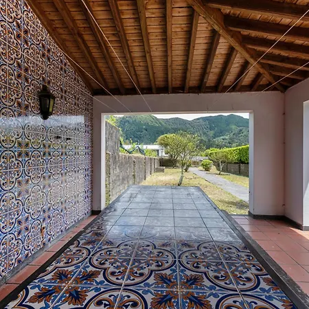 Blue Tile * Furnas (Azores)
